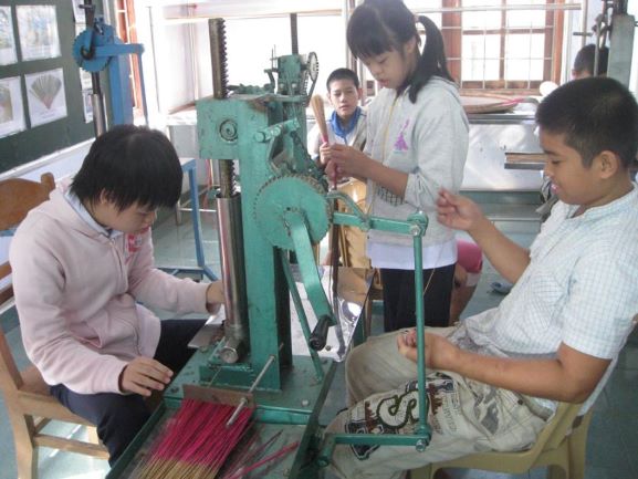 Lop lam huong 2